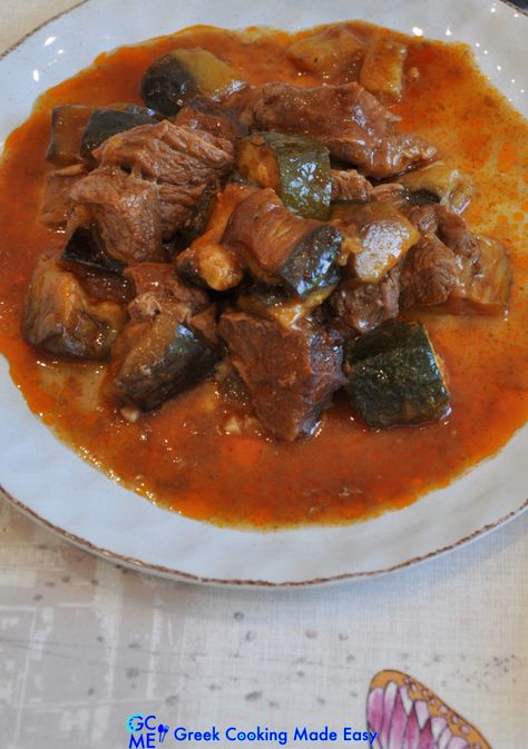 Greek Beef Stew, Greek Beef, Greek Cooking, Greek Dishes, Greek Style, Beef Stew, Stew Recipes, Greek Recipes, Savoury Dishes