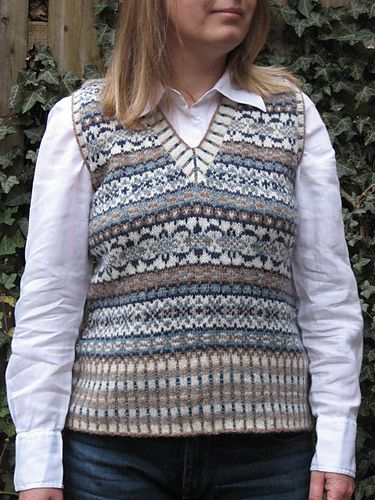 Ravelry: CarlaZ's Fair-Isle vest Fair Isle Vest, Fair Isle Knitting Patterns, Fair Isle Pattern, Vest Pattern, Fair Isle Knitting, Knitting Projects, Fair Isle, Ravelry, Knitting Patterns