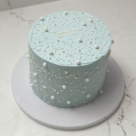 From Miss to Mrs 💍🩵 - Cake Details - Size: Mini 6” (2 layers) serves ~4-6 Add-ons: Pearls (edible) + glitter dust (edible) #emmacakesseattle #seattlecakes #weddingcake #weddingcakeseattle #seattle #seattlebakery #customcake #emmacakes Caribbean Elopement, Miss To Mrs Cake, Cottagecore Cake, Edible Glitter Dust, Sparkly Cake, 2 Layer Cakes, Pearl Cake, Beauty Cakes, Miss To Mrs