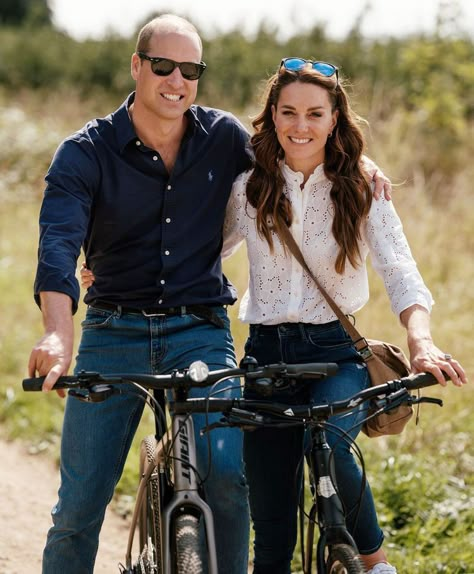 Principe William Y Kate, Style Kate Middleton, 12th Wedding Anniversary, Prince William Et Kate, Carole Middleton, Prins William, Prince And Princess Of Wales, Principe William, Kate Middleton Prince William