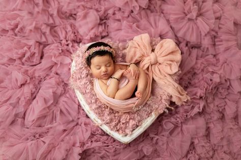 Twin Babies Pictures, Newborn Baby Portraits, Foto Newborn, Newborn Baby Photoshoot, Newborn Poses, Baby Pics, Newborn Shoot, Baby Portraits, Newborn Baby Photography