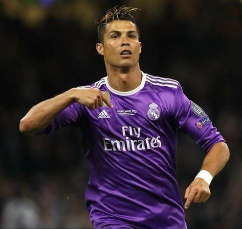 Ronaldo Soccer Player, Ronaldo, Madrid, Soccer, Purple, Football