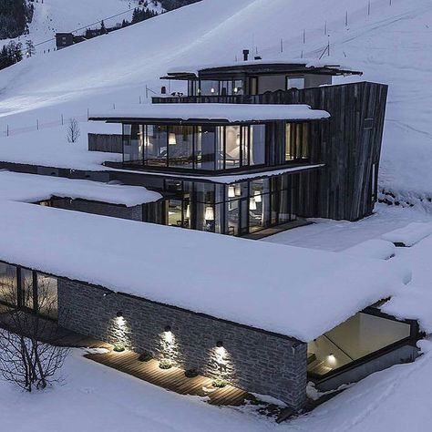 #snow #Winter #Modern #Mansion Expensive Decor, Luxury Exterior, Luxury Boat, Fast Life, Interior Design Games, Architecture Magazines, Home Luxury, House Viewing, Modern Architecture House