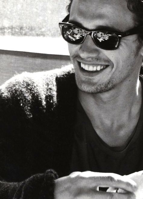 James Franco Very Important Person, Leading Men, Hubba Hubba, Ray Ban Wayfarer, I Love Cinema, James Franco, Portrait Photos, Ray Ban Aviator, Matt Damon