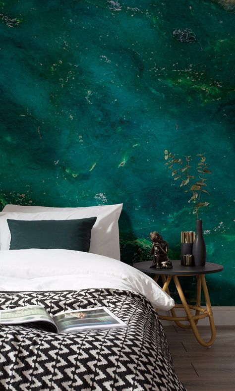 emerald-green-bedroom-design-ideas-modern-master-bedroom-design-inspiration emerald-green-bedroom-design-ideas-modern-master-bedroom-design-inspiration Emerald Green Bedrooms, Green Bedroom Design, Turquoise Room, Halo 2, Trendy Bedroom, Design Del Prodotto, Bedroom Green, Wallpaper Bedroom, Vintage Modern