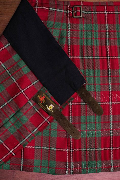 The Making of The Kilt – GNKilts Scottish Party, Kilt Pattern, Blanket Skirt, Scottish Costume, Clean And Press, Easy Toddler, Adventure Outfit, Sewing Patterns Free, Kilt