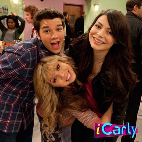 Icarly Cast, Icarly And Victorious, Nathan Kress, Dan Schneider, Victorious Cast, Show Quotes, Celebrity Selfies, Lumpy Space, 2010s Nostalgia