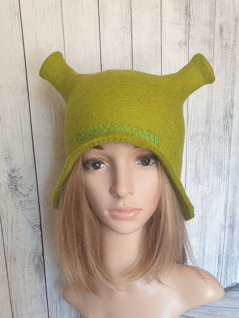 Shrek Hat, Sauna Hat, Wool Hats, Painted Hats, Felt Craft, Funny Hats, Felted Slippers, Diy Hat, Spa Kit