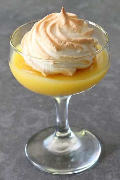 Perfect for any quick and easy dessert, this miniaturized lemon meringue pie in a glass features tangy lemon flavor, balanced with the sweetness of meringue and buttery shortbread crispy crumbles.