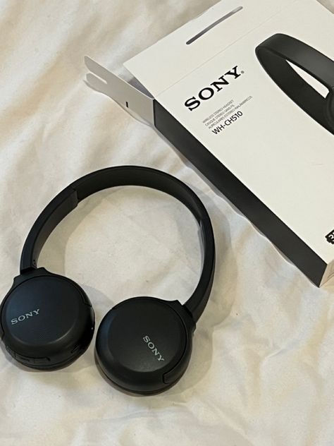 Sony Wch510 Headphones Aesthetic, Sony Ch520 Aesthetic, Black Sony Headphones Aesthetic, Headphones Aesthetic Sony, Gaming Headphones Aesthetic, Big Headphones Aesthetic, Cute Headphones Aesthetic, Sony Headphones Aesthetic, Y2k Headphones