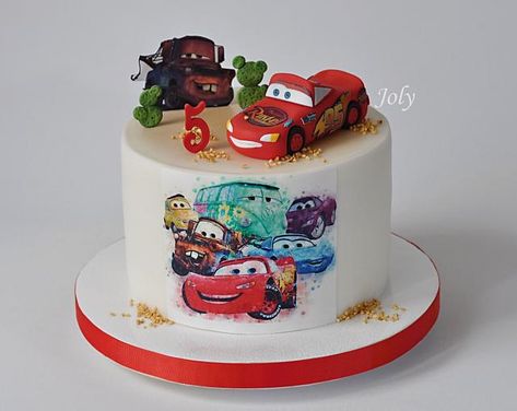 Cars Mcqueen Cake, Disney Cars Characters, Cars Cake Design, Mc Queen Cars, Children Cake, Cars Mcqueen, Mcqueen Cake, Queen Cakes, Friends Cake