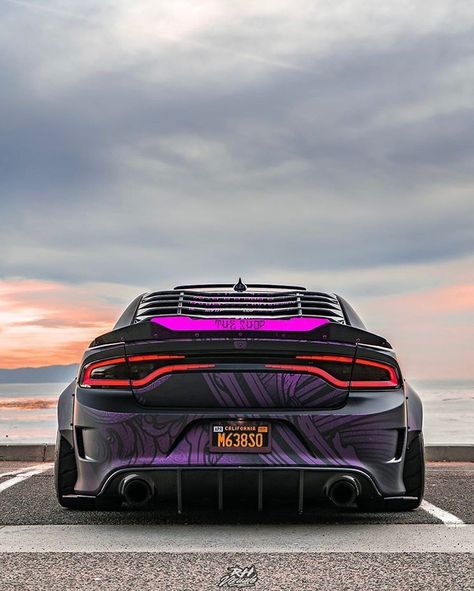 Dodge Charger Hellcat Redeye, Charger Hellcat Redeye, Black Dodge Charger, Black Car Wallpaper, Hellcat Redeye, Cool Truck Accessories, Charger Hellcat, Dodge Charger Hellcat, Dodge Challenger Srt Hellcat