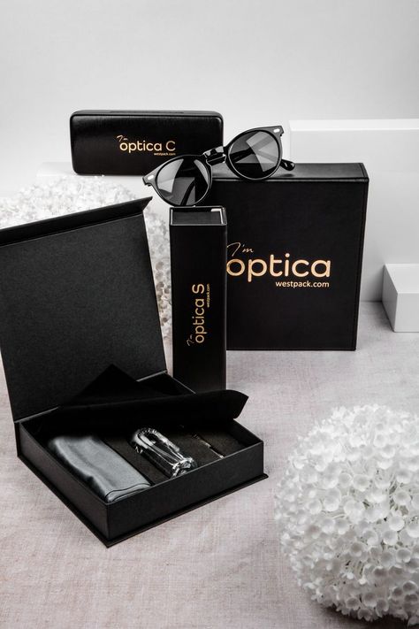 Eyewear Branding, Eyewear Packaging, Eyewear Store Design, Paper Carrier Bags, Business Card Logo Design, Luxury Glasses, Glass Packaging, Glasses Brands, Sunglasses Logo