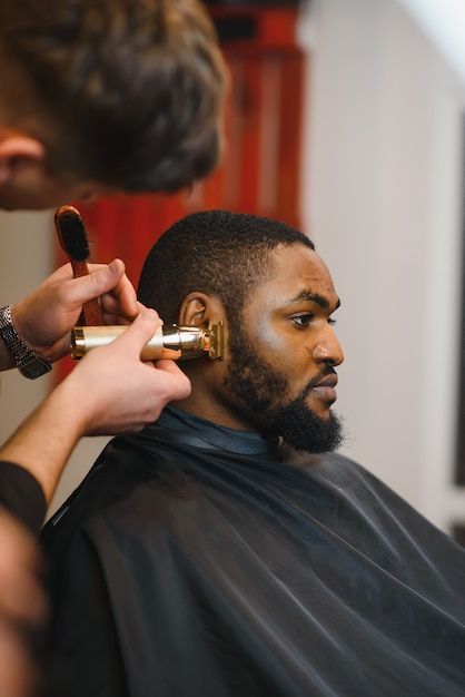 Photo black man in the barbershop cute b... | Premium Photo #Freepik #photo #haircut #salon-barber-shop #men-salon #men-haircut Black Barbershop, Men Salon, Black Barber, Barbershop Ideas, Barber Haircuts, Haircut Salon, Black Men Haircuts, Barber Haircut, Men Haircut