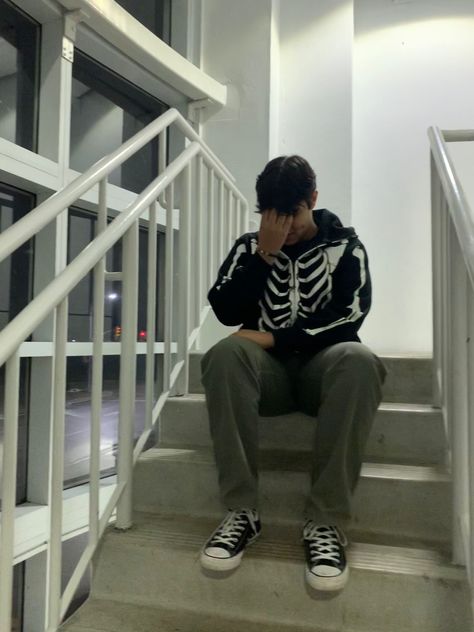 Skeleton Zip Up, Skeleton Jacket Outfit, Y2k Skeleton Jacket, Skeleton Sweater Outfit, Skeleton Hoodie Outfit, Skeleton Hoodie Aesthetic, Skeleton Streetwear, Skeleton Shirt Outfit, Zip Up Hoodie Outfit Men