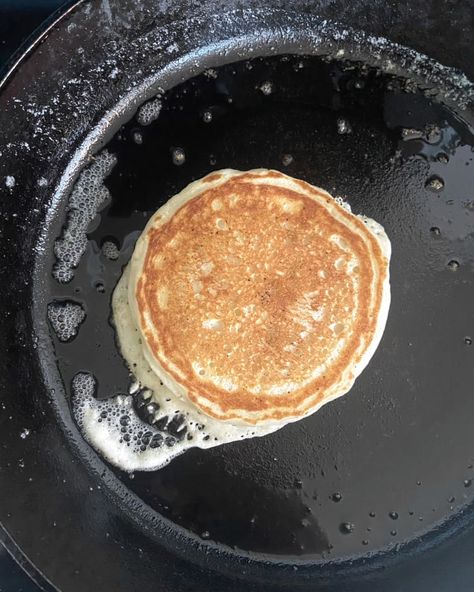 Hoecake Recipe, Eggless Pancake Recipe, Basic Pancake Recipe, Fluffy Blueberry Pancakes, Chocolate Protein Pancakes, Protein Powder Pancakes, Pumpkin Protein Pancakes, Fried Cornbread, Sourdough Pancakes