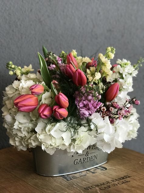 Metal Bucket Flower Arrangements, Wine Barrel Flower Arrangements, Tin Flower Pots, Vintage Flower Arrangements, Barrel Flowers, Bucket Flower, Flowers And Garden, Fake Flower Arrangements, Flower Shop Design