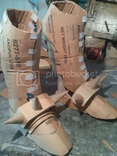 Cardboard Armor Template, Cardboard Cosplay, Cardboard Armor, Costume Template, Cardboard Costume, Armadura Cosplay, Costume Carnaval, Foam Armor, Fortnite Party