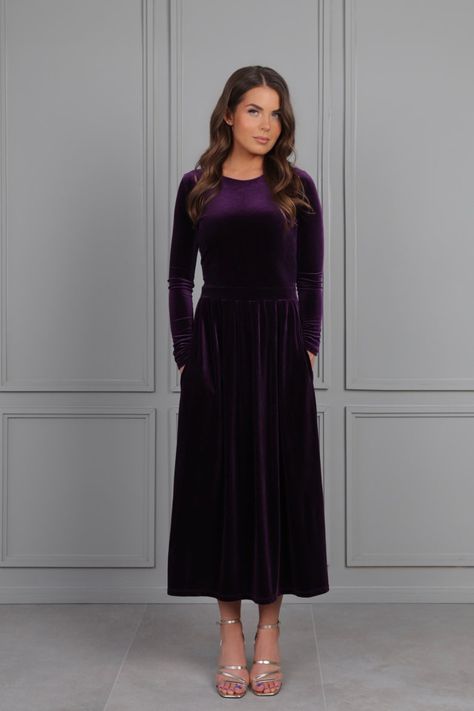 Bridesmaid Dress Velvet, Plum Midi Dress, Long Sleeve Elegant Dresses, Velvet Bridesmaid Dress, Velvet Bridesmaid, Long Sleeve Bridesmaid Dress, Velvet Party Dress, Velvet Bridesmaid Dresses, Plum Dress