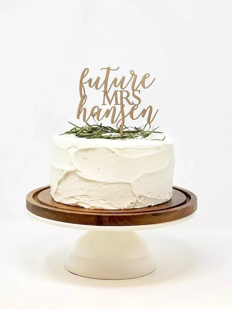 Bridal Shower Timeline, Bridal Shower Cake Sayings, Bridal Shower Cake Ideas, Bridal Shower Cakes Rustic, Bridal Cake Topper, Bachelorette Cake, Rose Gold Bridal Shower, Bridal Shower Cake Topper, Simple Bridal Shower