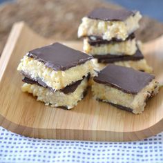 Cuban Coconut Candy | Nestlé Recipes | ElMejorNido.com Cuban Desserts, Nestle Recipes, Cuban Dishes, Cuban Cuisine, Coconut Candy, Cuban Recipes, Hawaiian Food, Latin Food, Everyday Food