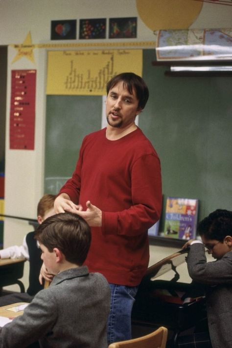 Richard Linklater on set of The School of Rock (2003) School Of Rock Movie, The School Of Rock, Richard Linklater, Super 8 Film, My Future Job, School Of Rock, Future Jobs, Super 8, Bees Knees