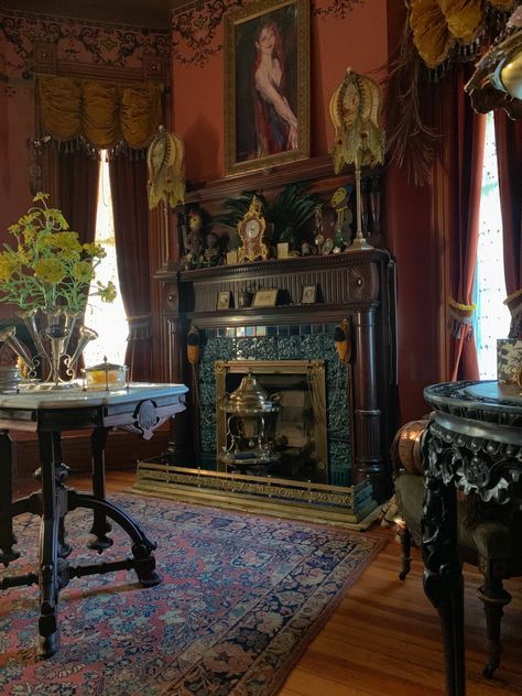 Old Mansions Interior, Victorian Interior Design, Queen Anne House, Victorian Boho, Kentucky Home, Victorian Parlor, Victorian Home Decor, Victorian Interior, Victorian Interiors