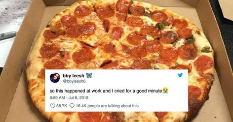 Someone used a pizza to announce their pregnancy and it's truly a thing of beauty http://feeds.mashable.com/~r/Mashable/~3/y8jtWReWmqc/ #WWE Pizza Box Pregnancy Announcement, Pizza Pregnancy Announcement, Dog Wearing Glasses, Funny Pregnancy Announcement, Pizza Box, A Thing Of Beauty, Albuquerque New Mexico, Pregnancy Humor, Wearing Glasses