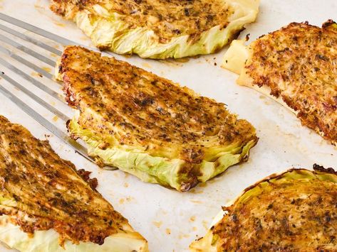 This Parmesan-Crusted Cabbage Recipe Will Change the Way You Cook Cabbage Forever Cook Cabbage, Roasted Cabbage Wedges, Easy Vegetable Side Dishes, 5 Ingredient Dinners, Roasted Cabbage, Cabbage Recipe, Cooked Cabbage, Vegetarian Cabbage, Passover Recipes