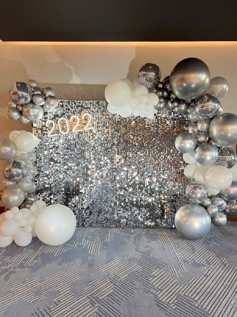 Shimmer Wall With Balloons, Monster Decorations, Bling Phone Cases, Shimmer Wall, Luxury Birthday, Prom Decor, Sweet Sixteen Parties, Birthday Party Theme Decorations, Glitter Party