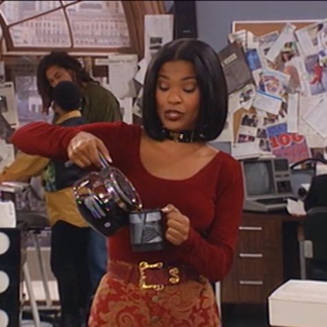 Nia Long Stan 💋 on Instagram: “Nia on Living Single ✨  #livingsingle #nialong #queenlatifah #kimcoles #90s” Tv Characters Outfits, Living Single, Nia Long, 90s Fashion Women, 90s Inspired Outfits, 90s Hip Hop Fashion, 1990s Fashion, Vintage Black Glamour, 90s Fashion Outfits