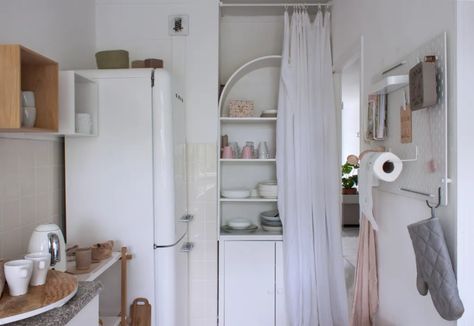 Ikea Brusali, Small Space Living Hacks, Space Hacks, Small Space Hacks, Large Fridge, Scandinavian Style Home, Fridge Shelves, Nyc Real Estate, Black Steel Frame