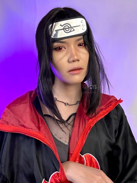 uchiha itachi naruto cosplay Itachi Genderbend, Genderbend Cosplay, Itachi Cosplay, Itachi Naruto, Uchiha Itachi, Naruto Cosplay, Itachi Uchiha, Naruto, Halloween