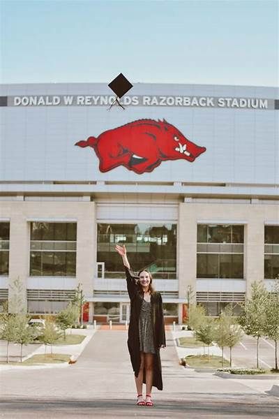 University Of Arkansas Senior Pictures, College Senior Pictures, College Graduation Photos, Grad Pic, Graduation Pics, College Graduation Pictures, Grad Ideas, Grad Photoshoot, College Senior