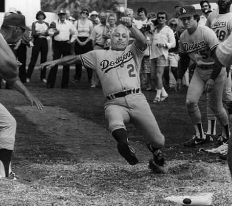 Tommy shows the kids how it's done.  Yesterday, Tommy Lasorda shared this fantastic spring training photograph of himself on instagram and I can't stop laughing at it.  He added the below inspirational caption, but I still can't get this smile off my face. Tommy Lasorda, Mlb Icons, Jimmie Foxx, Dodger Baseball, Dodgers Nation, Brooklyn Dodgers, Bleed Blue, I Love La, Dodgers Fan