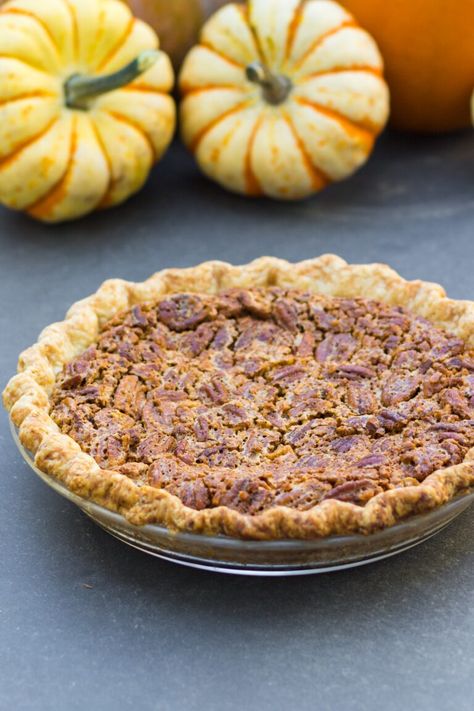 There's nothing quite like a classic pecan pie for Thanksgiving! This recipe has an optional addition of bourbon, which makes it a flavorful dessert for the holiday! | wyseguide.com #pecanpie #Thanksgiving #pierecipe Wyse Guide Recipes, Pecan Pie Crust Recipe, Simple Pecan Pie, Pie For Thanksgiving, Classic Pecan Pie, Homemade Pecan Pie, Wyse Guide, Best Pecan Pie, Christmas Baking Cookies