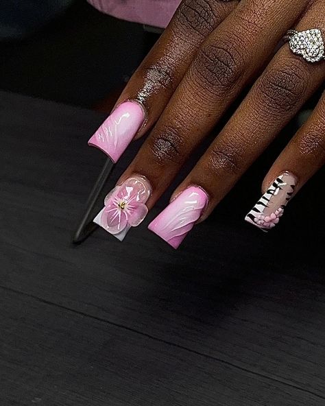 I could never hate this animal print trend 💕 - - - - - #animalprint#animalprintnails #ducknails#flare #flarenails #nailinspo#auranails #airbrush #aura #airbrushnails #nailart #nailtech #explorepage✨ Cute Airbrush Nails, Short Airbrush Nails, Aura Nails Acrylic, Short Acrylic Nails Pink, Airbrush Nail Designs, Airbrush Nail, Airbrush Nail Art, Poppin Nails, Flare Nails