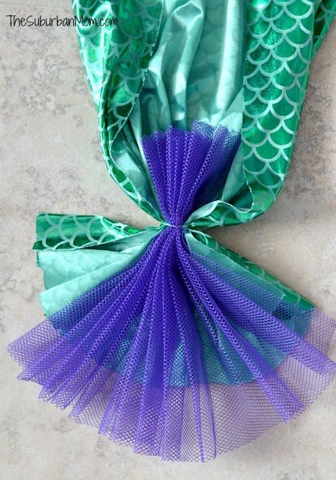 How To Make A Mermaid Tail, Mermaid Tail Tutorial, The Little Mermaid Birthday Party, Mermaid Costume Kids, Tail Tutorial, Diy Mermaid Tail, Mermaid Pirate Party, Little Mermaid Birthday Party, Mermaid Costume Diy