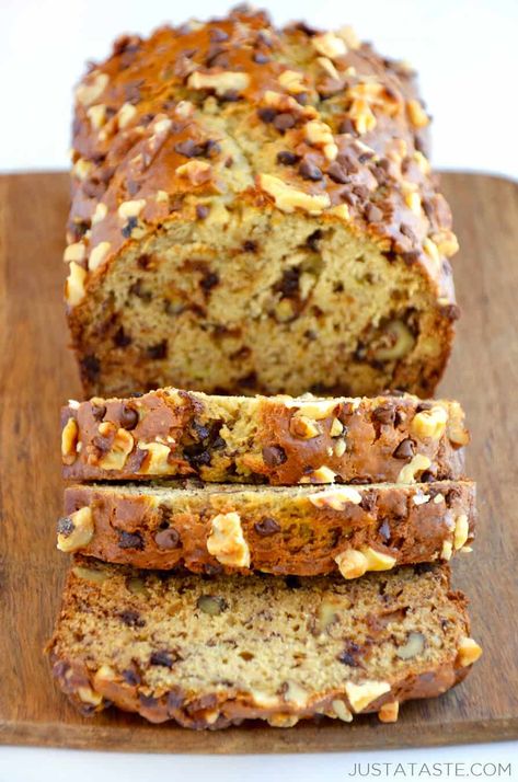 Super Moist Banana Bread, Banana Bread Bars, Sour Cream Banana Bread, Banana Bread French Toast, Banana Bread Loaf, Banana Nut Bread Recipe, Banana Walnut Bread, Nut Bread Recipe, Banana Bread Cookies