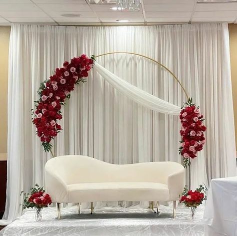 Nikah Decor, Engagement Stage Decoration, Simple Stage Decorations, Wedding Background Decoration, Wedding Stage Design, Diy Wedding Backdrop, Desi Wedding Decor, Wedding Planning Decor, Wedding Backdrop Design