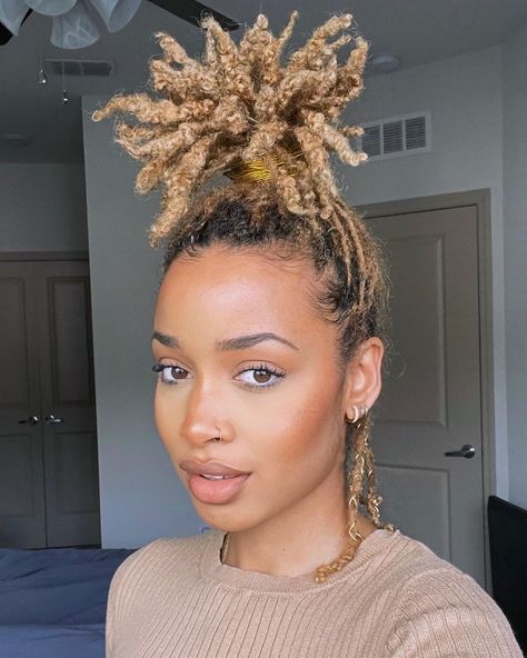 Hairstyles Over Locs, Short Locs, Cute Box Braids, Beautiful Dreadlocks, Short Locs Hairstyles, Instagram Message, Dreadlock Styles, Cute Box Braids Hairstyles, Dread Hairstyles