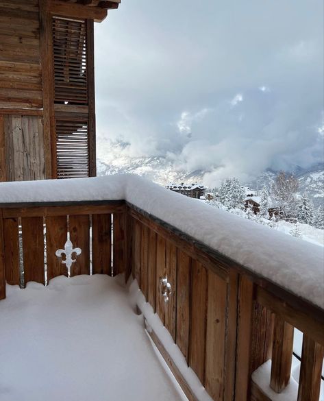 Ski Trip Aesthetic, Courchevel 1850, Cold Moon, Mountain Aesthetic, Weather Snow, Medieval Houses, Luxury Ski, Snow Days, Ski Season