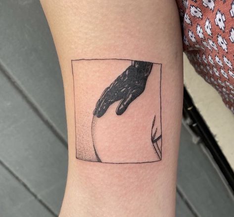 The Strokes Tattoo, Strokes Tattoo, Simple Line Tattoo, Take It Or Leave It, Line Tattoo Ideas, Food Tattoos, Mouthwatering Food, Sigil Tattoo, Bear Tattoos