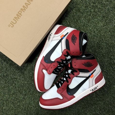 Off White Chicago 1s, Jordan 1 Off White Chicago, Air Jordan 1 Off White, Off White Jordan 1, Jordan 1 Off White, Air Jordan 1 Chicago, Fire Shoes, Nike Air Jordan Shoes, Cute Eyes Drawing