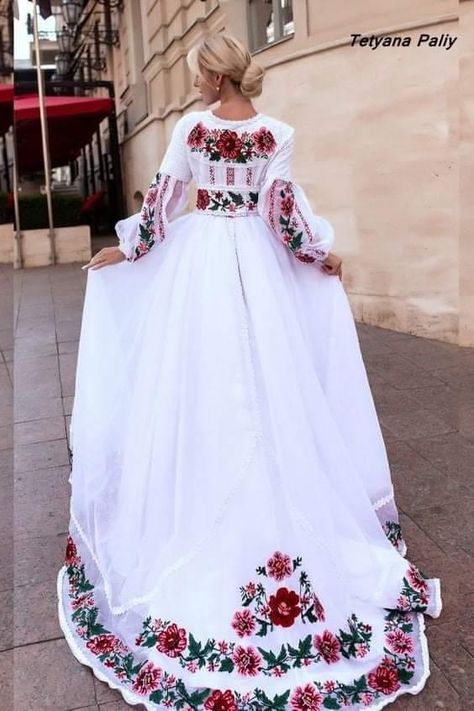 Ukrainian Wedding Dress, Ukrainian Wedding, Mexican Wedding Dress, Theme Dress, Mexican Dresses, فستان سهرة, Long Train, Embroidered Clothes, Designs For Dresses