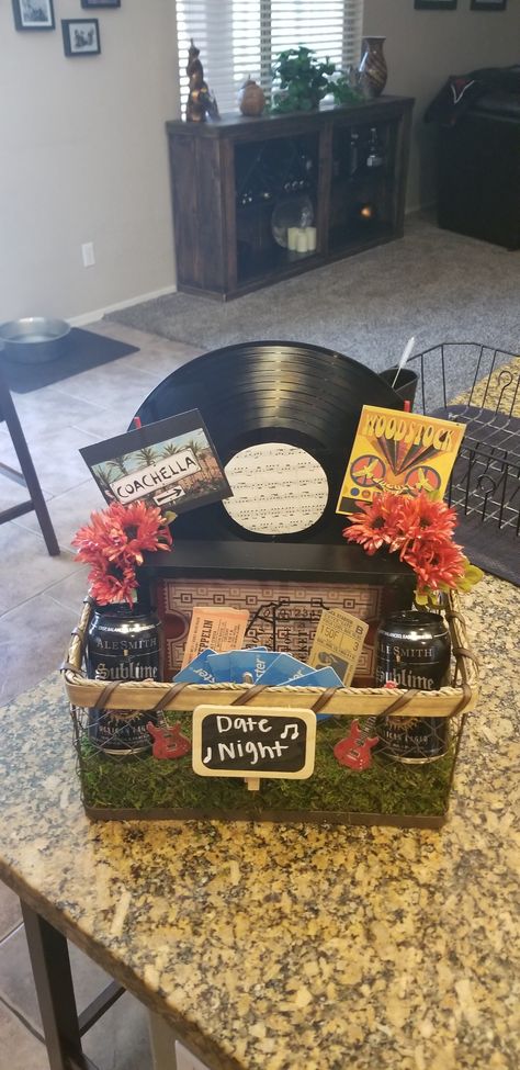 Rock And Roll Gift Basket, Concert Ticket Gift Idea, Ticket Gift Ideas Concert, Concert Gift Basket, Best Gift Basket Ideas, Concert Gift Ideas, Christmas Basket Ideas, Festival Survival Kit, Stuco Ideas