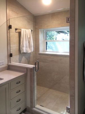 Steam Shower Enclosure, Shower Door Installation, Bathroom Shower Panels, Neo Angle Shower, Glass Shower Doors Frameless, Bathroom Upgrade, House Redo, Shower Glass, Glass Shower Enclosures