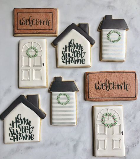 Housewarming Cookies, New House Cookies, First Home Cookies, New Home Cookies Decorated, New House Cookies Decorated, House Warming Sugar Cookies, Sugar Cookie Royal Icing, Sugar Sprinkles, Sugar Cookie Designs