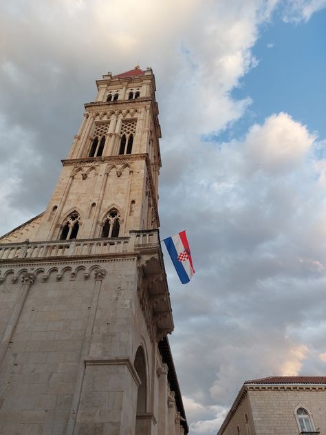 Croatia Flag Aesthetic, Balkan Summer, Croatian Culture, Croatian Summer, Croatia Pictures, Croatia Aesthetic, Croatian Wedding, Croatian Flag, Wedding Flags