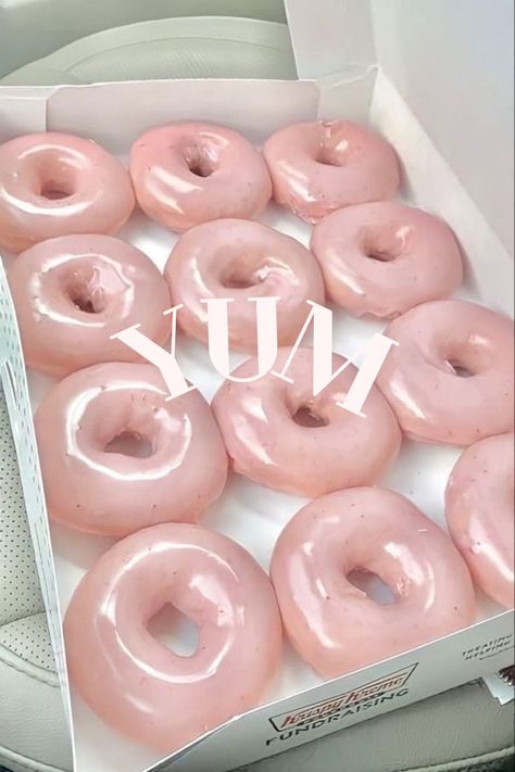 Pink Food, Delicious Donuts, Pink Life, Bridesmaid Proposal, Let Them Eat Cake, Pretty Food, Food Cravings, Cute Food, Eat Cake